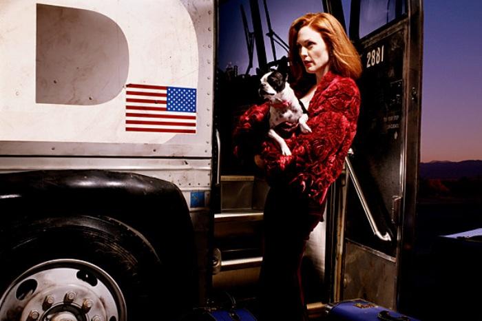 JULIANNE MOORE, the artistic Maude Lebowski, is restless. Like many a rebel, she finds the East Coast stultifying and is heading on the Greyhound west. In California, she hopes, they will comprehend her particular greatness. There, she will be championed!